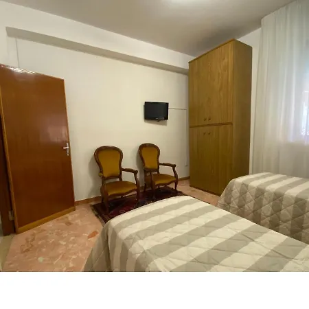 Rene House Apartment