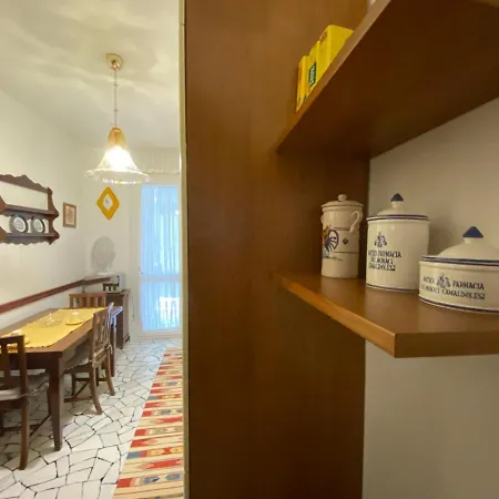 Rene House Apartment